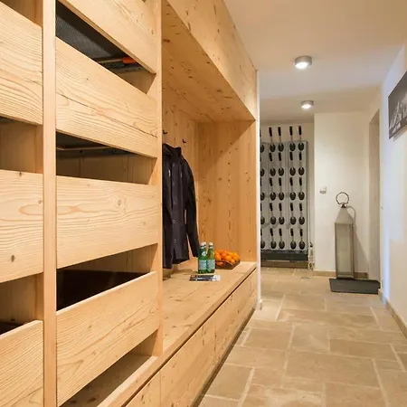 Vanilla Apartment